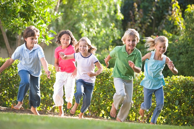 glade løbende børn.jpg